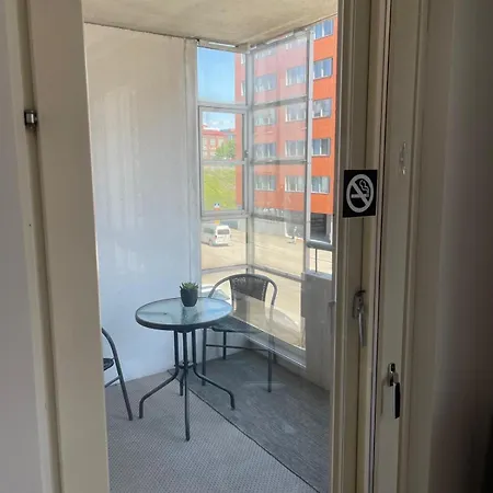Apartmán Modern Two-room Flat With Balcony Near Metro Helsinky