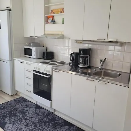 Modern Two-room Flat With Balcony Near Metro Apartmán